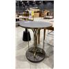 Image 3 : GROUP OF 3 SIDE TABLES
