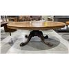 Image 2 : ROUND ANTIQUE STYLE COFFEE TABLE