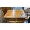 Image 3 : 1 DRAWER, 1 DOOR WOOD NIGHTSTAND