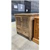 Image 2 : 2 DRAWER, 2 DOOR WOOD HUTCH