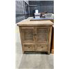 Image 3 : 2 DRAWER, 2 DOOR WOOD HUTCH