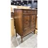Image 4 : 3 DRAWER ANTIQUE NIGHTSTAND AND ANTIQUE WARDROBE DRESSER