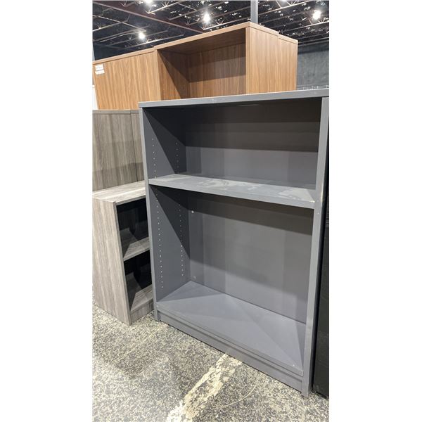PAIR OF MATCHING WOOD BOOKSHELVES