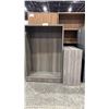Image 1 : 3 MATCHING WOOD BOOKSHELVES