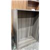 Image 3 : 3 MATCHING WOOD BOOKSHELVES
