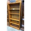 Image 1 : LIGHT WOOD BOOKSHELF