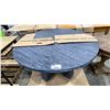 Image 1 : MODERN ROUND DINING TABLE