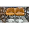 Image 4 : GROUP OF 4 MCM ORANGE TULIP METAL BASE SWIVEL DINING CHAIRS