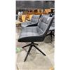 Image 4 : GROUP OF 4 BLACK PADDED CLIENT CHAIRS