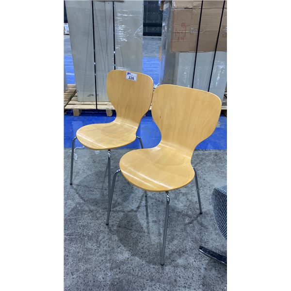 PAIR OF LIGHT WOOD DINING CHAIRS