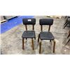 Image 2 : SET OF 2 MATCHING WOOD AND LEATHER DINING CHAIRS
