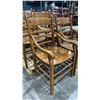 Image 3 : 6 MATCHING WOOD DINING CHAIRS