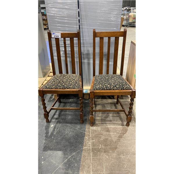 PAIR OF MATCHING VINTAGE WOOD CHAIRS