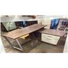 Image 1 : GREY/BROWN L-SHAPED EXECUTIVE DESK
