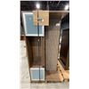 Image 1 : DESK WITH TOP HUTCH