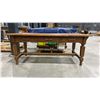 Image 3 : 3 DRAWER SOLID WOOD LEATHER TOP DESK