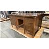 Image 2 : 7 DRAWER SOLID WOOD DESK