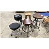 Image 1 : 6 ASSORTED STOOLS
