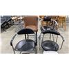 Image 3 : 7 ASSORTED CHAIRS