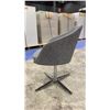 Image 4 : PAIR OF MATCHING METAL BASE LOUNGE CHAIRS