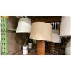 Image 2 : SHELF OF ASSORTED DECORATIVE TABLE LAMPS