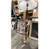 Image 4 : GROUP OF 3 ASSORTED FLOOR LAMPS