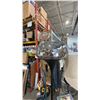 Image 2 : GROUP OF 3 ASSORTED FLOOR LAMPS