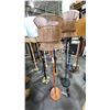 Image 1 : 2 FLOOR LAMPS