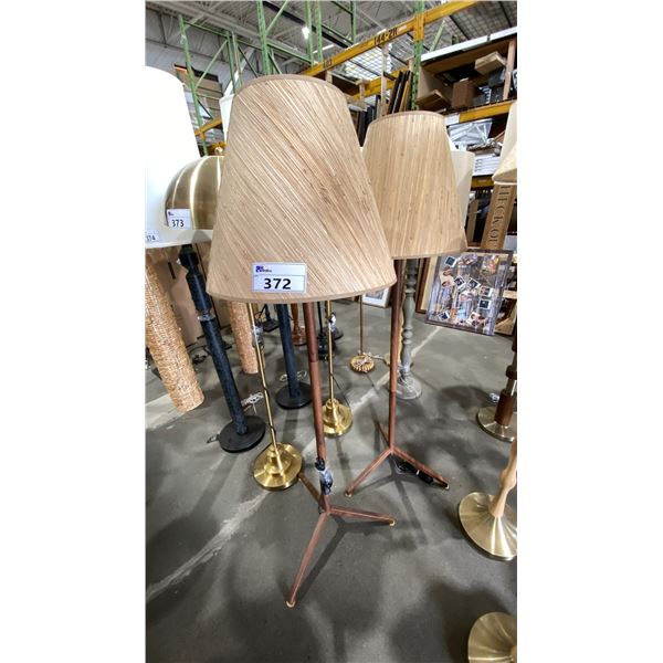 PAIR OF FLOOR LAMPS
