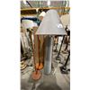Image 1 : GROUP OF 3 ASSORTED FLOOR LAMPS