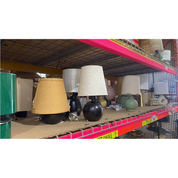 SHELF OF ASSORTED DESK LAMPS