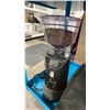 Image 3 : VICTORIA ARDUINO VA350 WHITE EAGLE ESPRESSO MAKER AND SIMONELLI MDXS BEAN GRINDER