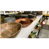Image 3 : LARGE ASSORTMENT OF SERVING BOWLS AND SALAD BOWLS