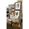 Image 2 : FRAMED BIRD ART, FLY SWATTERS, BAG CLIPS, PAPER & REUSABLE BAGS AND MORE