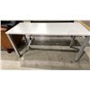 Image 1 : 2 TABLES