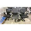Image 1 : 3 BLACK ADJUSTABLE OFFICE CHAIRS