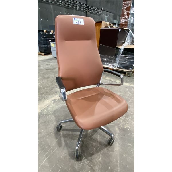 BROWN ADJUSTABLE HIGHBACK OFFICE CHAIR