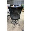 Image 3 : BLACK ADJUSTABLE MOBILE OFFICE CHAIR