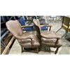 Image 4 : 2 MATCHING LEATHER AND WOOD ARM CHAIRS