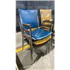 Image 3 : 6 ASSORTED STACKING VINTAGE CLIENT CHAIRS
