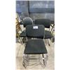 Image 1 : 4 ASSORTED CLIENT CHAIRS