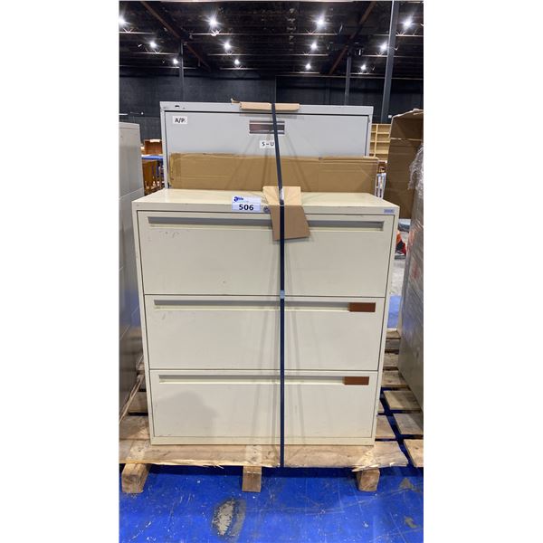 2 FILING CABINETS