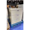 Image 2 : BEIGE METAL 3 DRAWER LATERAL FILING CABINET