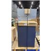 Image 1 : 2 FILING CABINETS