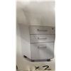 Image 3 : PALLET OF 4 POPPIN 3 DRAWER MOBILE FILING CABINETS/PEDESTALS