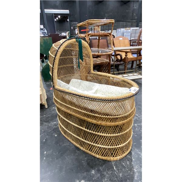 WICKER BABY BASSINET