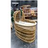 Image 1 : WICKER BABY BASSINET
