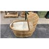 Image 3 : WICKER BABY BASSINET