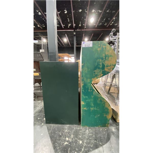 GREEN WOODEN MAGAZINE RACK & 3 TIER GREEN SHELVING UNIT