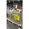 Image 1 : PALLET OF BROWN AND BEIGE PATIO CHAIRS